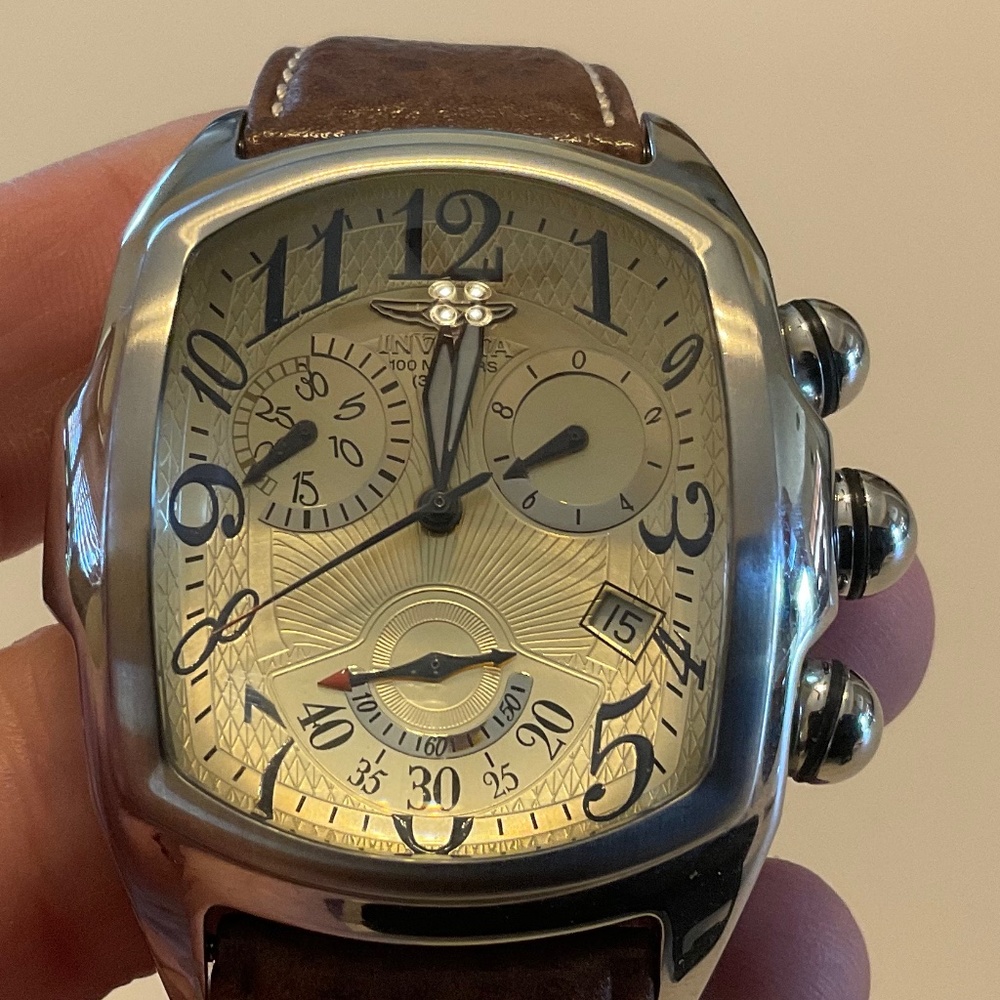 MENS Invicta lupah chronograph watch, beautiful